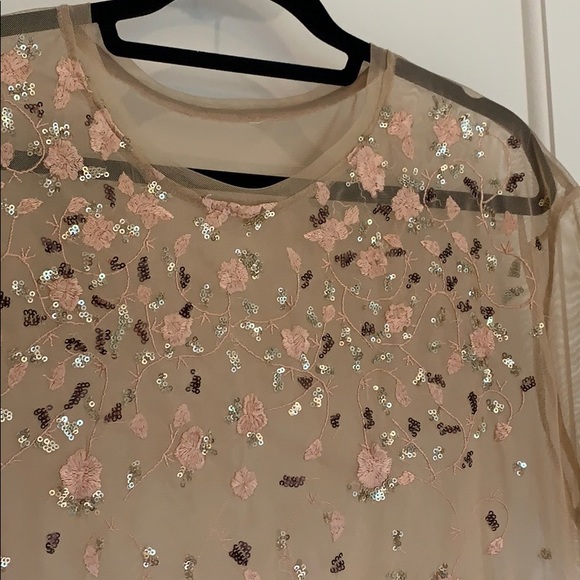 Sequin embroidered sheer T-shirt - Picture 5 of 8